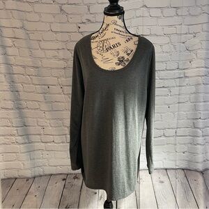 Lularoe Lynnae Ladie’s Plus Size 2XL Pullover Long Sleeve Cloud Gray Shirt NWOT